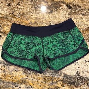 lululemon Speed Shorts in Green Paisley